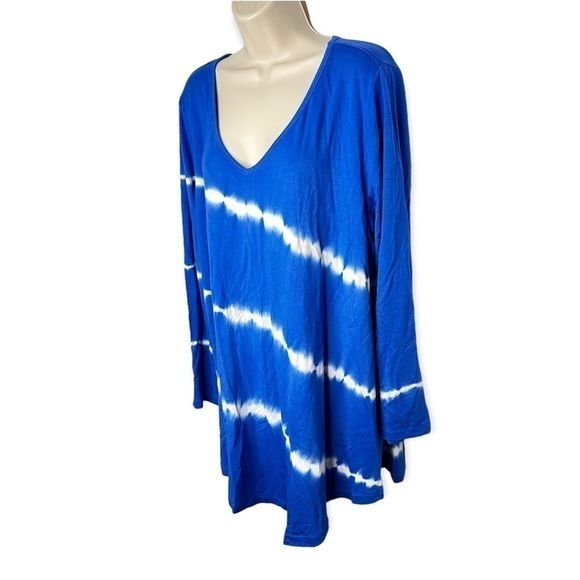 Fever Long‎ Sleeve V-Neck Asymmetrical Hem Tie Dye Top Size 1X - Picture 3 of 5